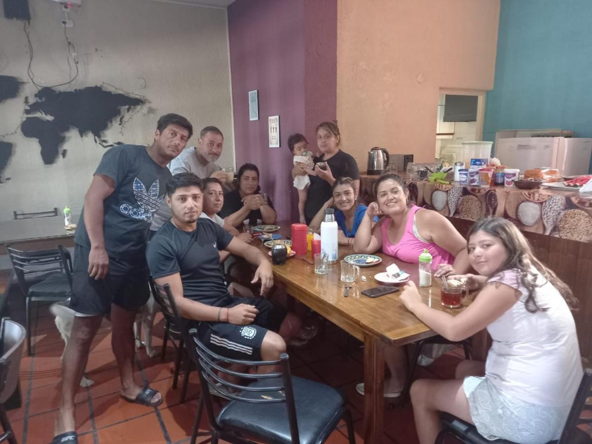 Hostal Black Sheep International *