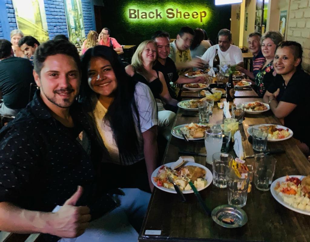 Black Sheep International Hostal *